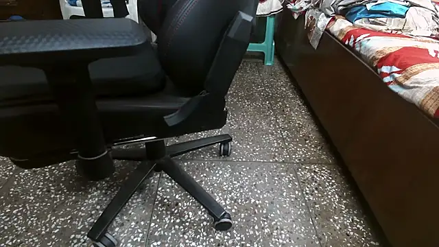 Snapshot of indianboy894 chatting on 29, 11, 2025 indianboy894 online show from 29, 11, 2025