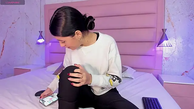 IvySanders1 online show from 13, 3, 2025