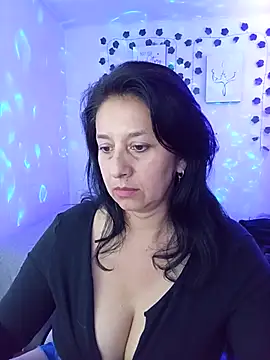 Snapshot of camilalatti chatting on 17, 2, 2025 camilalatti online show from 17, 2, 2025