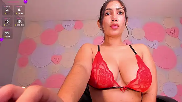 Snapshot of MarieJaneX chatting on 8, 1, 2025 MarieJaneX online show from 8, 1, 2025