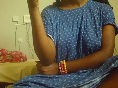 Glossylady online show from 3, 10, 2025