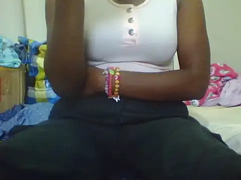 Glossylady online show from 4, 10, 2025