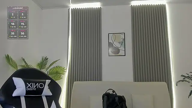 emilyycute  online show from 22, 1, 2025