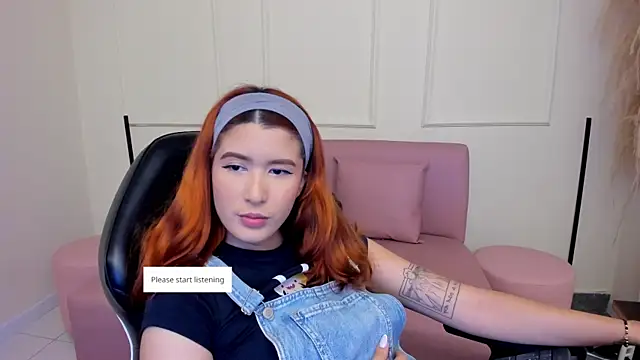 emilyycute  online show from 27, 1, 2025