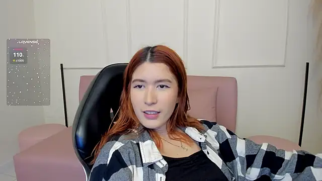 emilyycute  online show from 31, 1, 2025