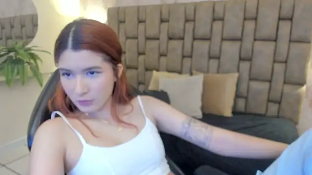 emilyycute  online show from 15, 2, 2025