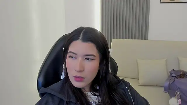 emilyycute  online show from 20, 3, 2025