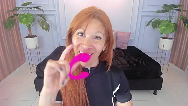 Snapshot of cintiagreyx chatting on 14, 3, 2026 cintiagreyx online show from 14, 3, 2026