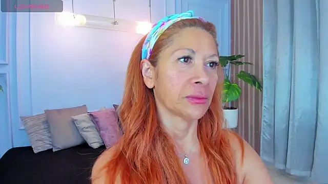 Snapshot of cintiagreyx chatting on 7, 4, 2026 cintiagreyx online show from 7, 4, 2026