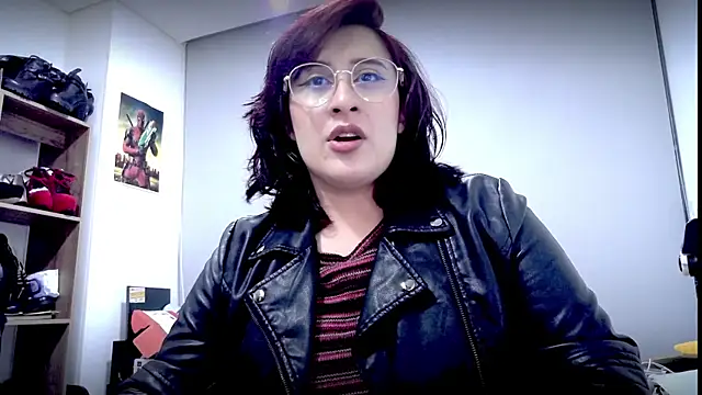 Scarlett Sen online show from 16, 4, 2026