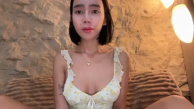 GenesisCastillano online show from 19, 7, 2026