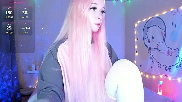 Misty Shadow online show from 2, 12, 2025