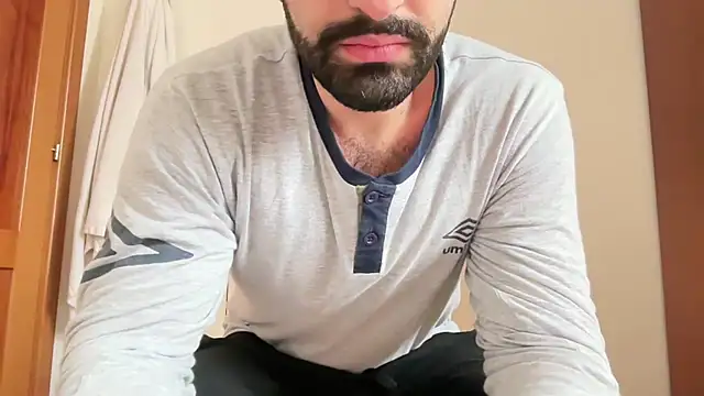 Snapshot of tuttizie chatting on 13, 1, 2026 tuttizie online show from 13, 1, 2026