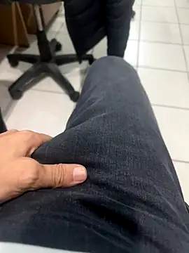 MAHKE12 online show from 24, 11, 2025