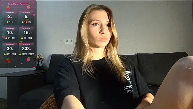 LovelyKatea online show from 5, 12, 2024