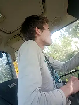 utoopia777 online show from 11, 9, 2025