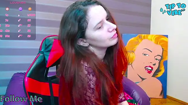 iris nikhols online show from 18, 12, 2025