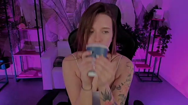 JennyDens online show from 13, 2, 2025