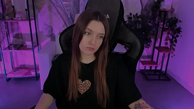 JennyDens online show from 4, 3, 2025