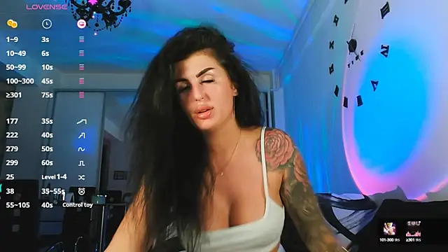 Snapshot of MichelleSwanX chatting on 26, 9, 2025 MichelleSwanX online show from 26, 9, 2025