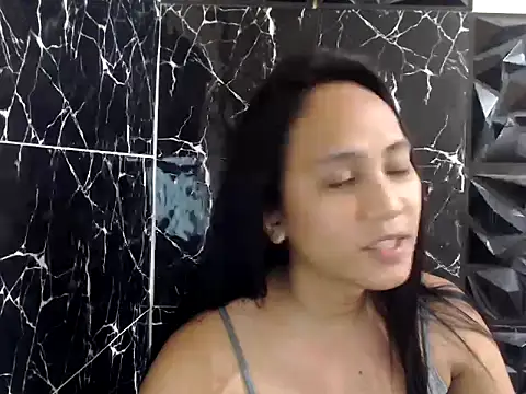 Snapshot of MissKeanna chatting on 13, 1, 2025 MissKeanna online show from 13, 1, 2025