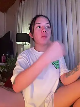 Snapshot of SweetCheska19 chatting on 24, 2, 2026 SweetCheska19 online show from 24, 2, 2026