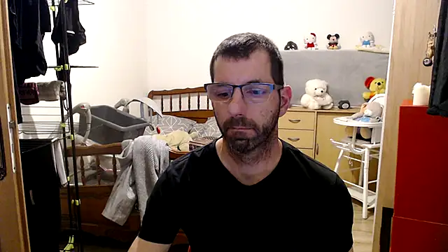 Snapshot of steph19x5 chatting on 8, 1, 2025 steph19x5 online show from 8, 1, 2025