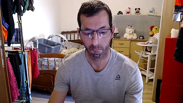 Snapshot of steph19x5 chatting on 12, 1, 2025 steph19x5 online show from 12, 1, 2025