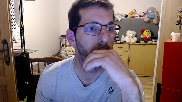 Snapshot of steph19x5 chatting on 7, 3, 2025 steph19x5 online show from 7, 3, 2025