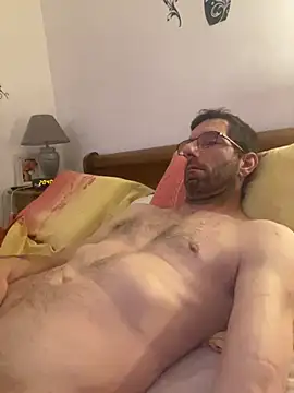 Snapshot of steph19x5 chatting on 9, 3, 2025 steph19x5 online show from 9, 3, 2025