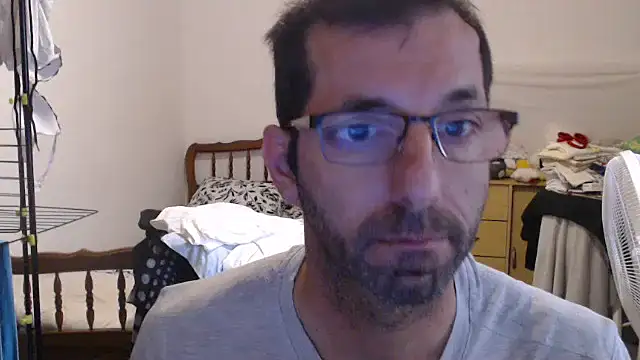 Snapshot of steph19x5 chatting on 4, 10, 2025 steph19x5 online show from 4, 10, 2025