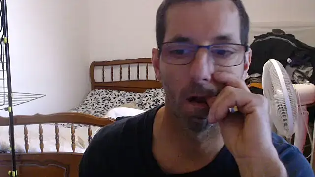 Snapshot of steph19x5 chatting on 5, 10, 2025 steph19x5 online show from 5, 10, 2025