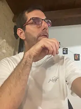 Snapshot of steph19x5 chatting on 20, 10, 2025 steph19x5 online show from 20, 10, 2025