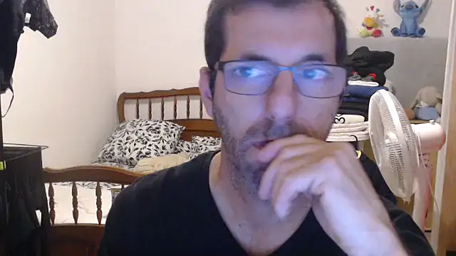 Snapshot of steph19x5 chatting on 2, 11, 2025 steph19x5 online show from 2, 11, 2025