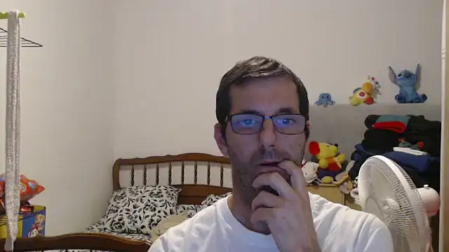 Snapshot of steph19x5 chatting on 5, 11, 2025 steph19x5 online show from 5, 11, 2025