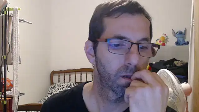 Snapshot of steph19x5 chatting on 8, 11, 2025 steph19x5 online show from 8, 11, 2025