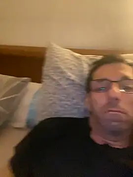 Snapshot of steph19x5 chatting on 11, 11, 2025 steph19x5 online show from 11, 11, 2025