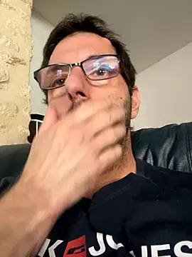 Snapshot of steph19x5 chatting on 27, 11, 2025 steph19x5 online show from 27, 11, 2025