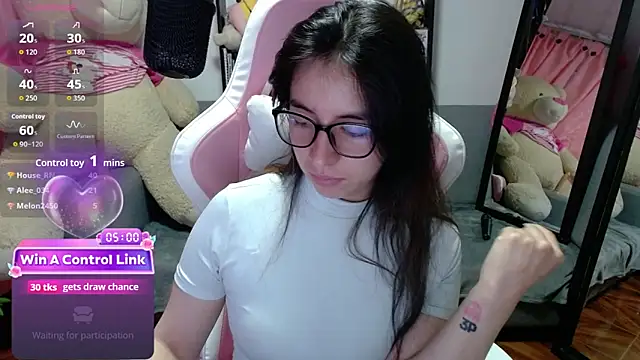 Maggie Fox3 online show from 2, 3, 2026