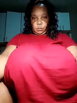 Snapshot of Lovelyboobs01 chatting on 15, 3, 2025 Lovelyboobs01 online show from 15, 3, 2025