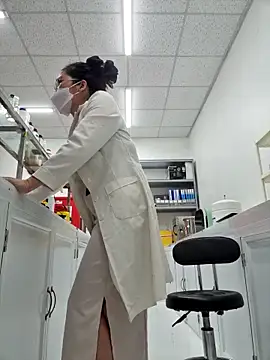 HinaLovely online show from 11, 2, 2026