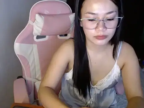 Snapshot of SassyRhonnaxxx chatting on 26, 10, 2025 SassyRhonnaxxx online show from 26, 10, 2025