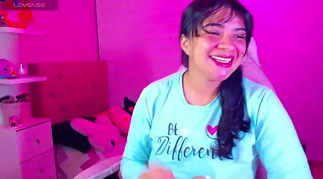 Vannessa  Shy online show from 6, 12, 2024