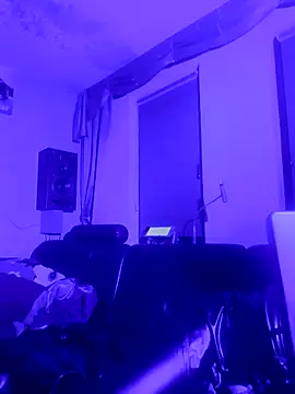 Snapshot of Crystalbitchx chatting on 13, 1, 2025 Crystalbitchx online show from 13, 1, 2025