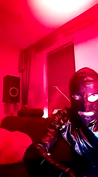 Snapshot of Crystalbitchx chatting on 2, 3, 2025 Crystalbitchx online show from 2, 3, 2025