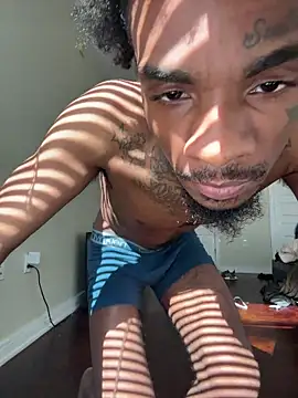 Snapshot of lilzaddy@xh chatting on 14, 11, 2025 lilzaddyxh online show from 14, 11, 2025