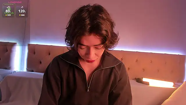 NickieRainer online show from 15, 9, 2025