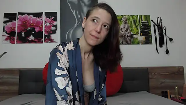 Snapshot of Naschkatze01 chatting on 9, 2, 2025 Naschkatze01 online show from 9, 2, 2025