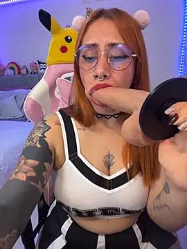 Snapshot of Luna_Paris_ chatting on 6, 3, 2026 Luna Paris online show from 6, 3, 2026