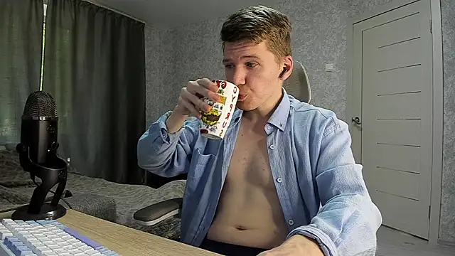 Bananas dick online show from 8, 6, 2026